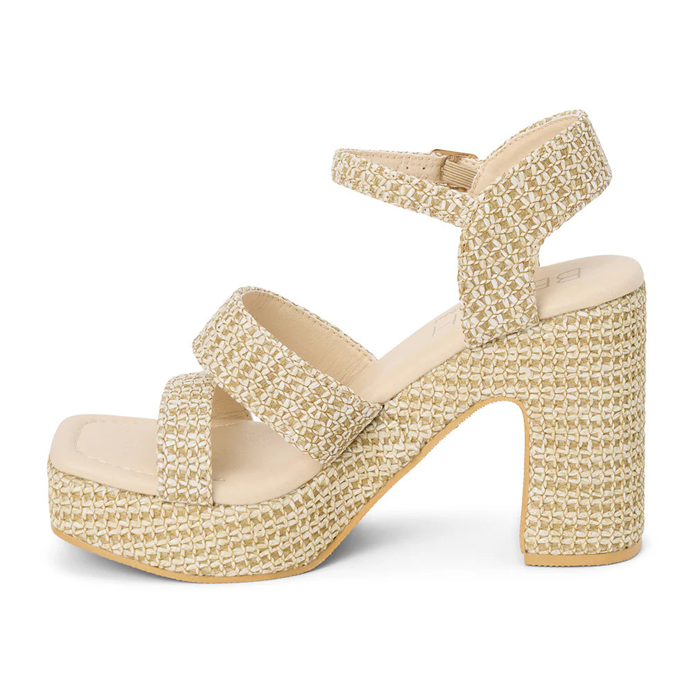Alessia Heel in Beige