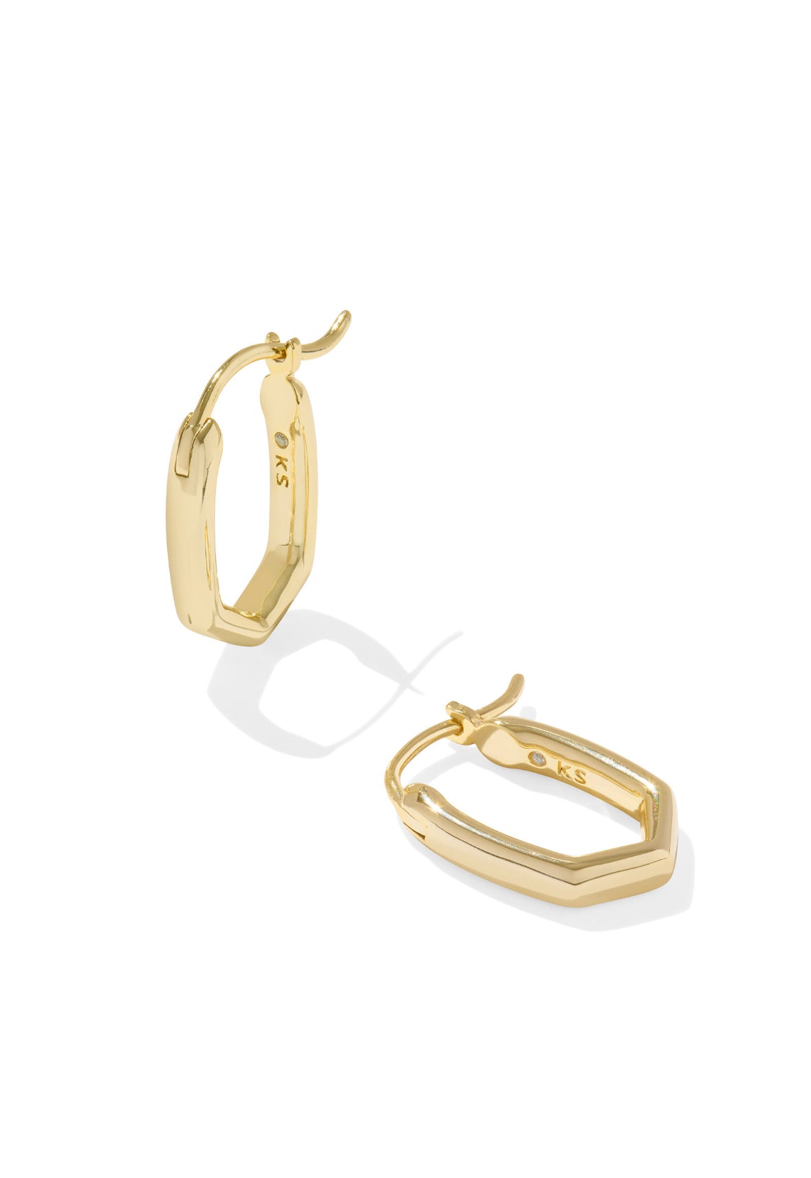 Mini Elisa Abbie Huggie Earring