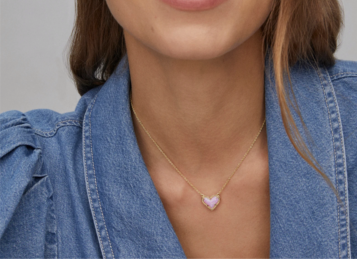 Mini Ari Heart Necklace