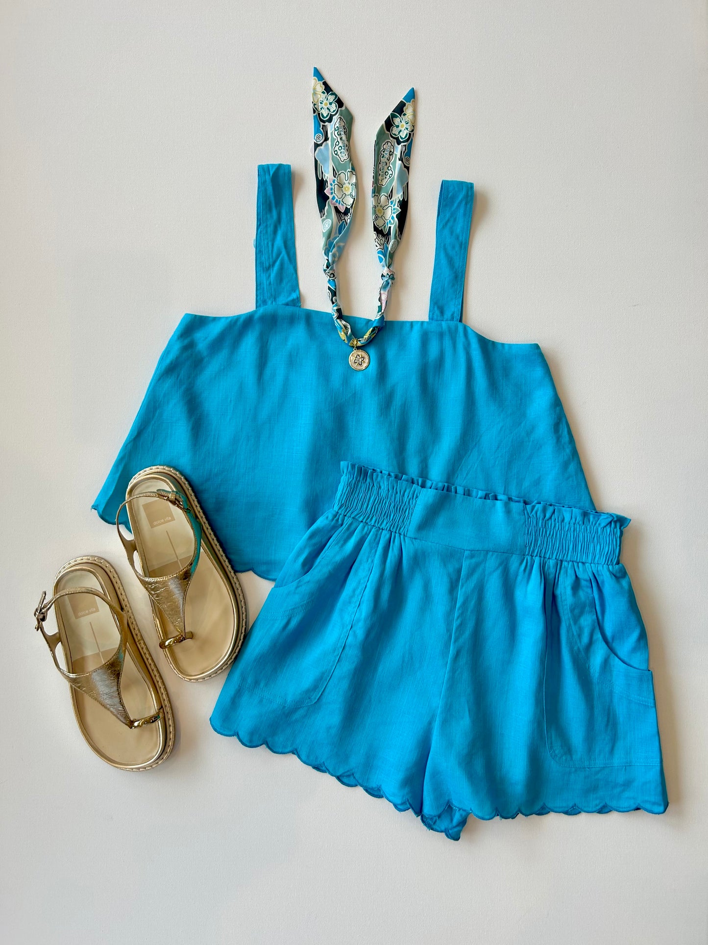 Aegean Sky Scalloped Set