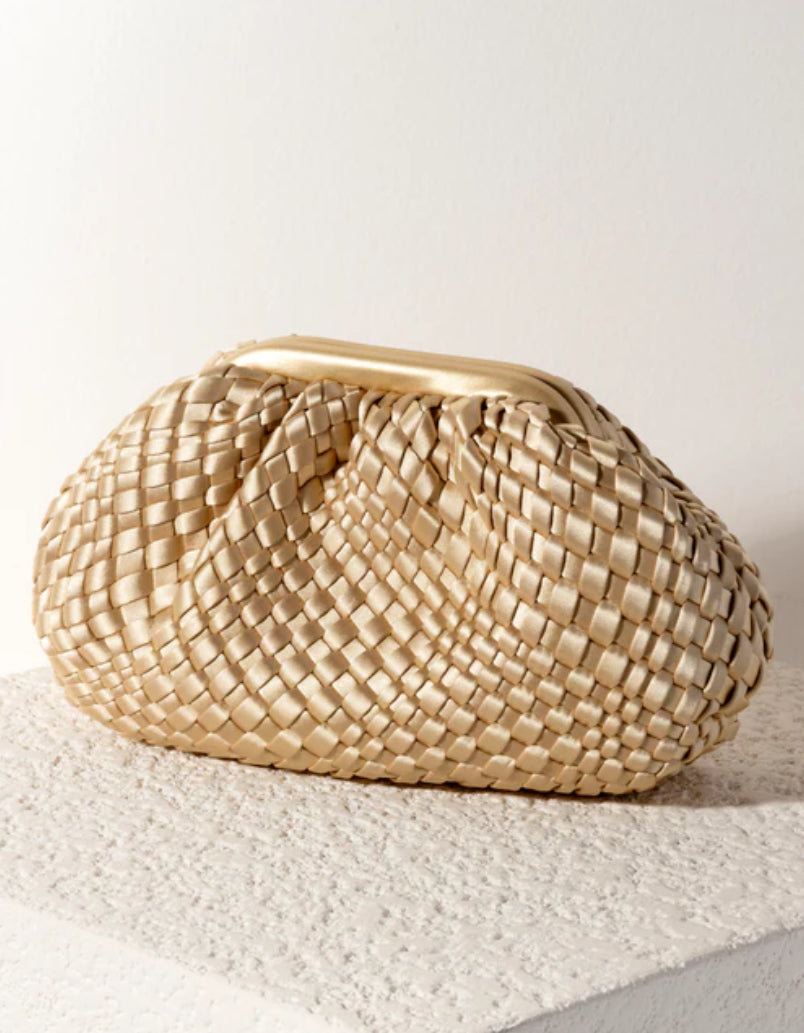 Bailey Clutch in Champagne