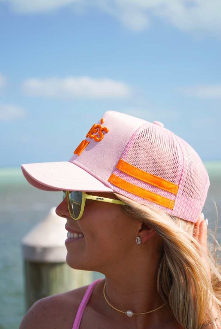 Apres Sun - Pink Canvas Trucker Hat