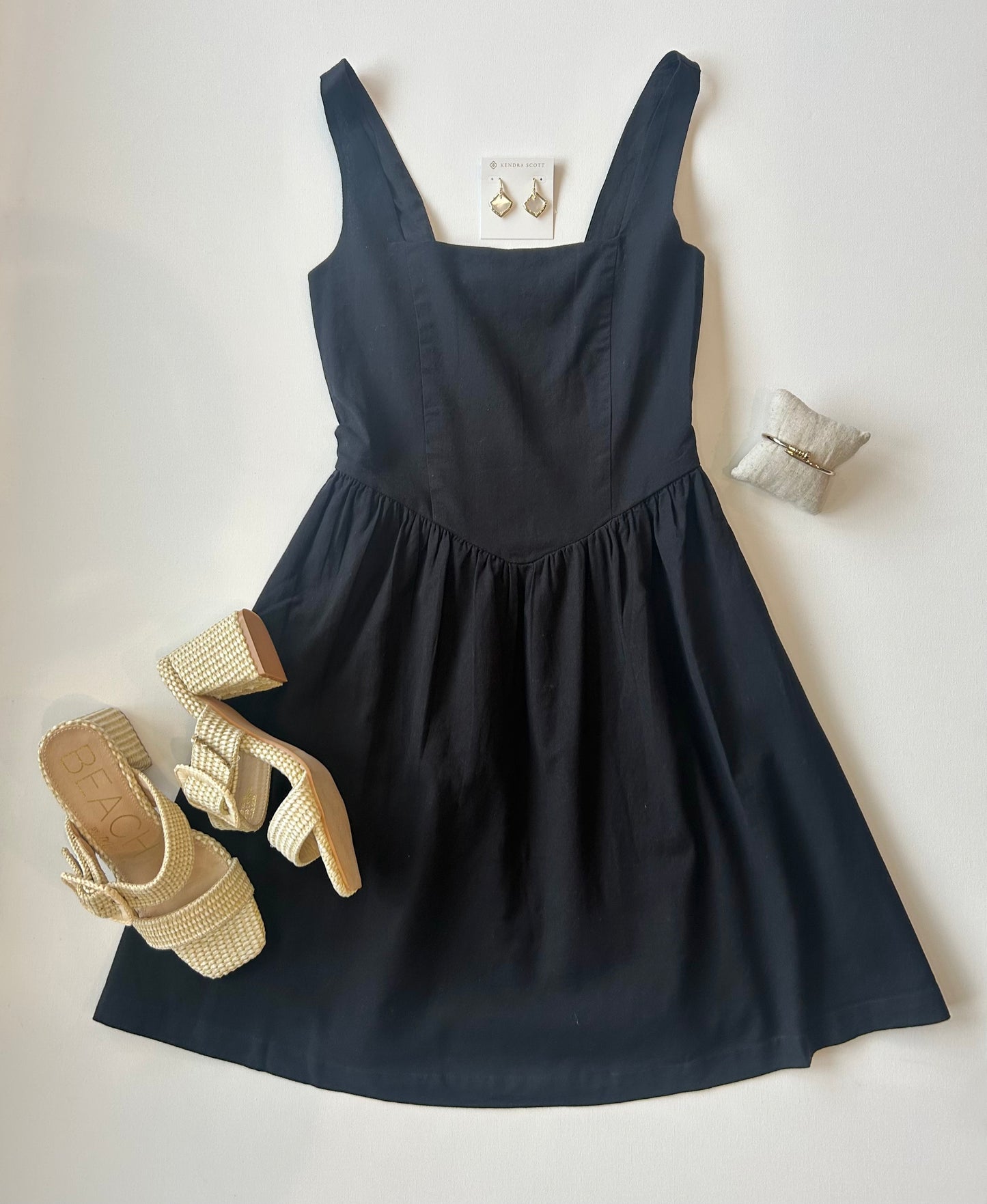 Helsi Dress in Black