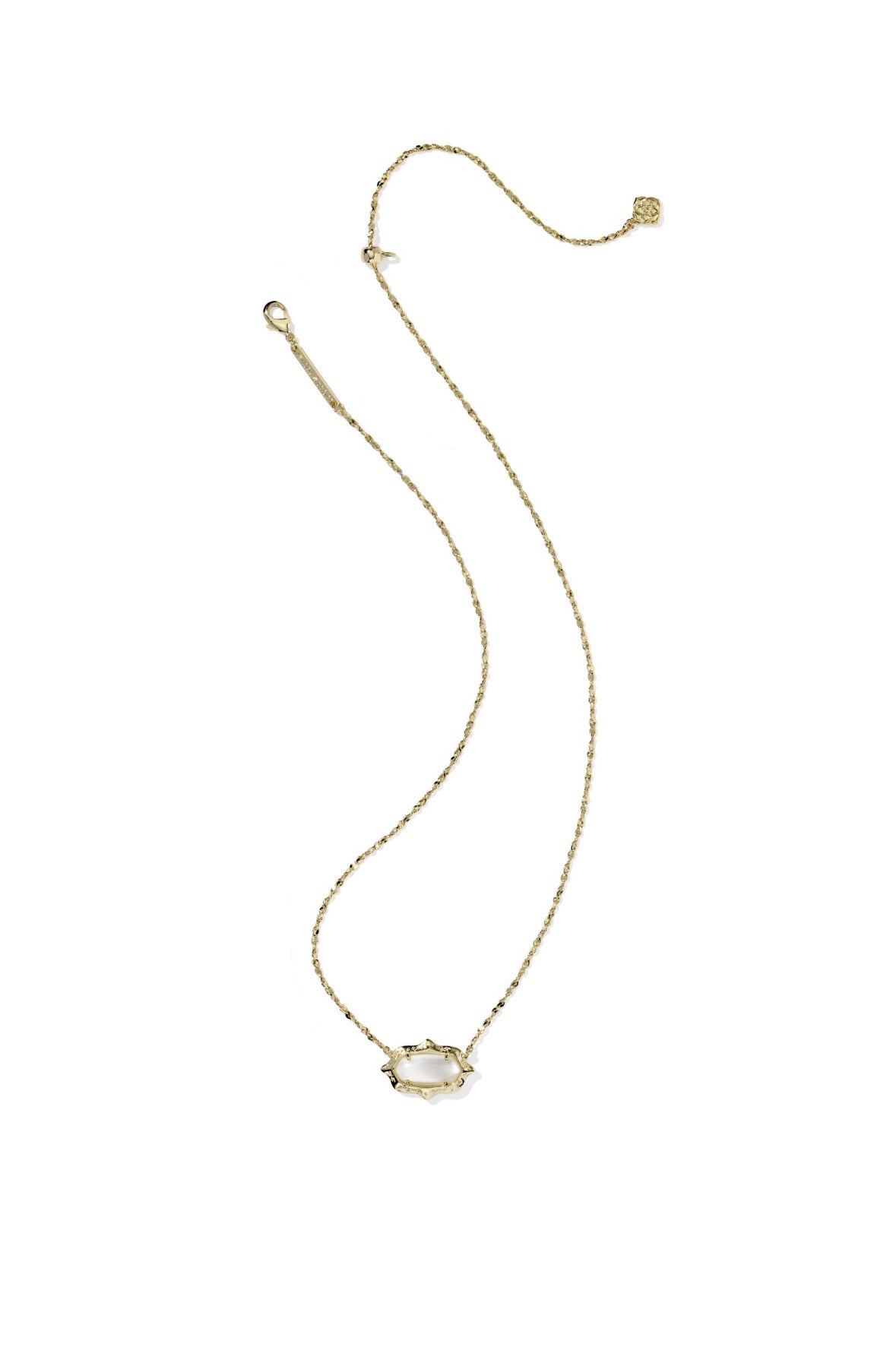 Elisa Scalloped Frame Short Pendant Necklace