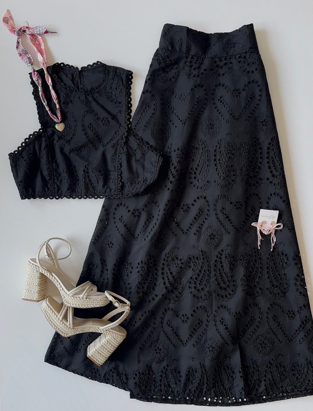 Aden Eyelet Set in Black