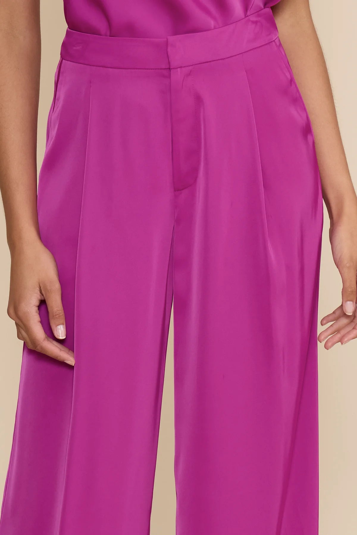 Regina Pant in Magenta