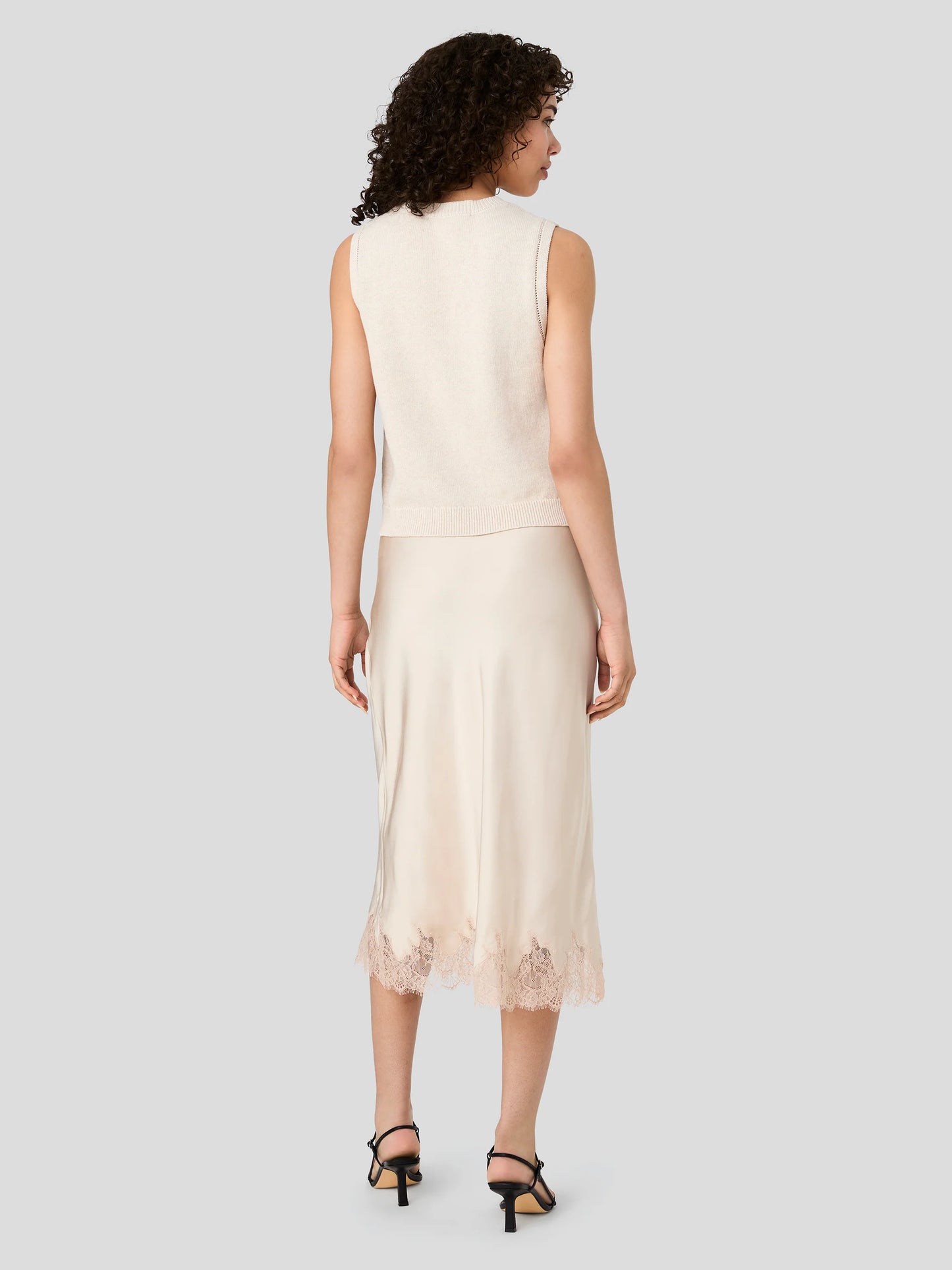 Mozart Sleeveless Pointelle Border Top