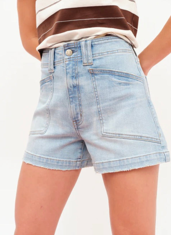 Valley Girl High Rise Patch Pocket Short In Romcom