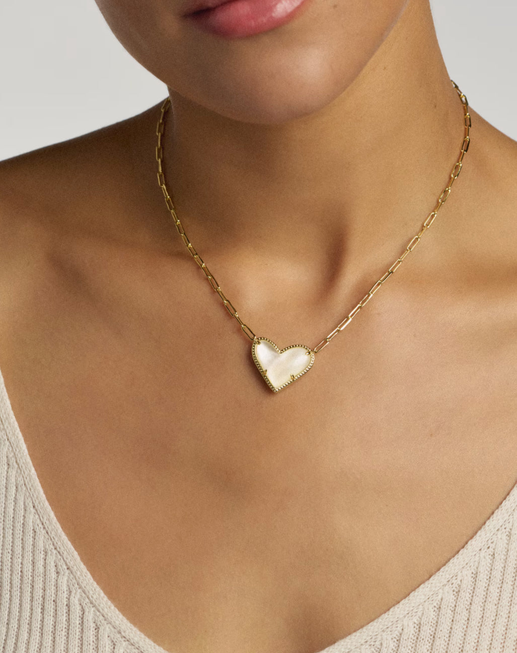 Ari Heart Statement Necklace Ivory MOP