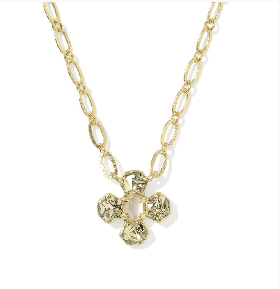 LeAnne Short Pendant Necklace