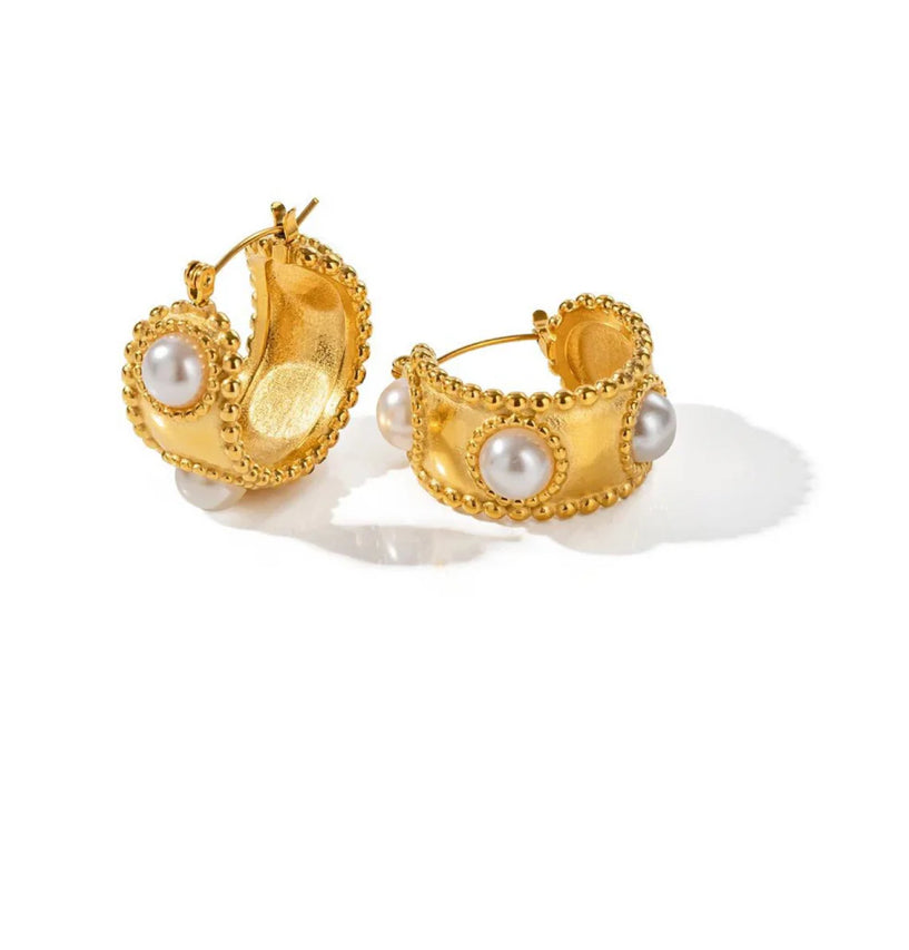 Valentina Pearl Crown Hoops