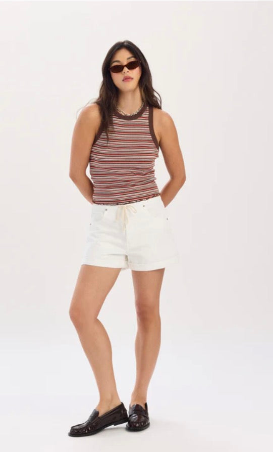 Maddie Mid Rise Short In Lamb